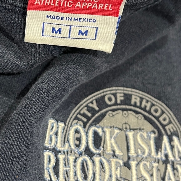 Vintage Block Island Rhode Island Champion Blue Crewneck Pullover Sweatshirt - Picture 4 of 5